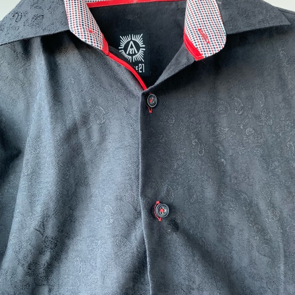 Like New Men’s Shirt - Avenue 21 - Picture 3 of 5